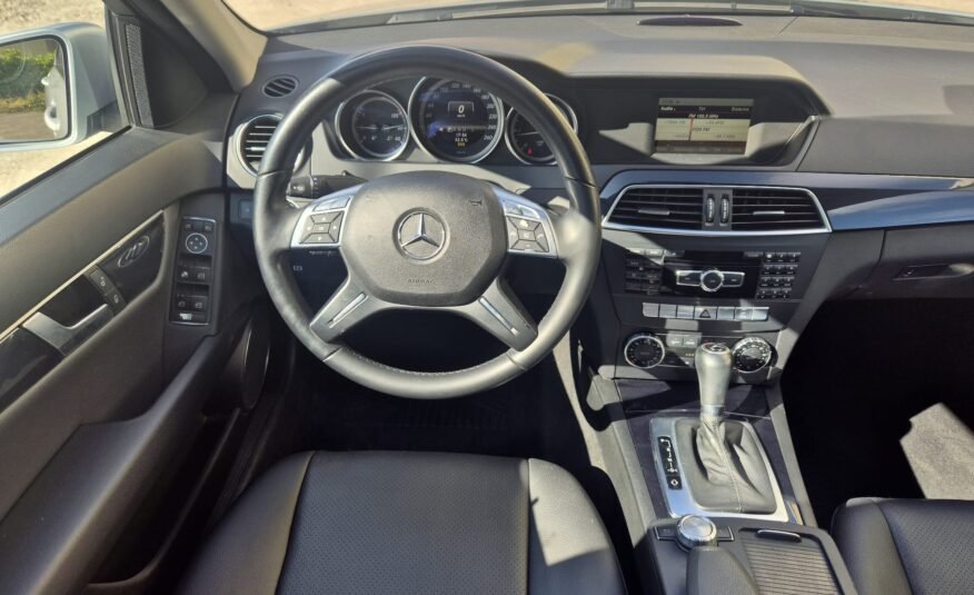 MERCEDES BENZ Clase C C 200cdi AMG LINE