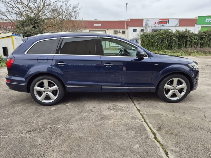AUDI Q7 3.0TDI 240CV S LINE