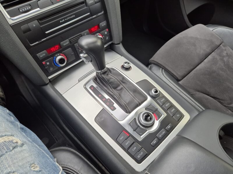 AUDI Q7 3.0TDI 240CV S LINE