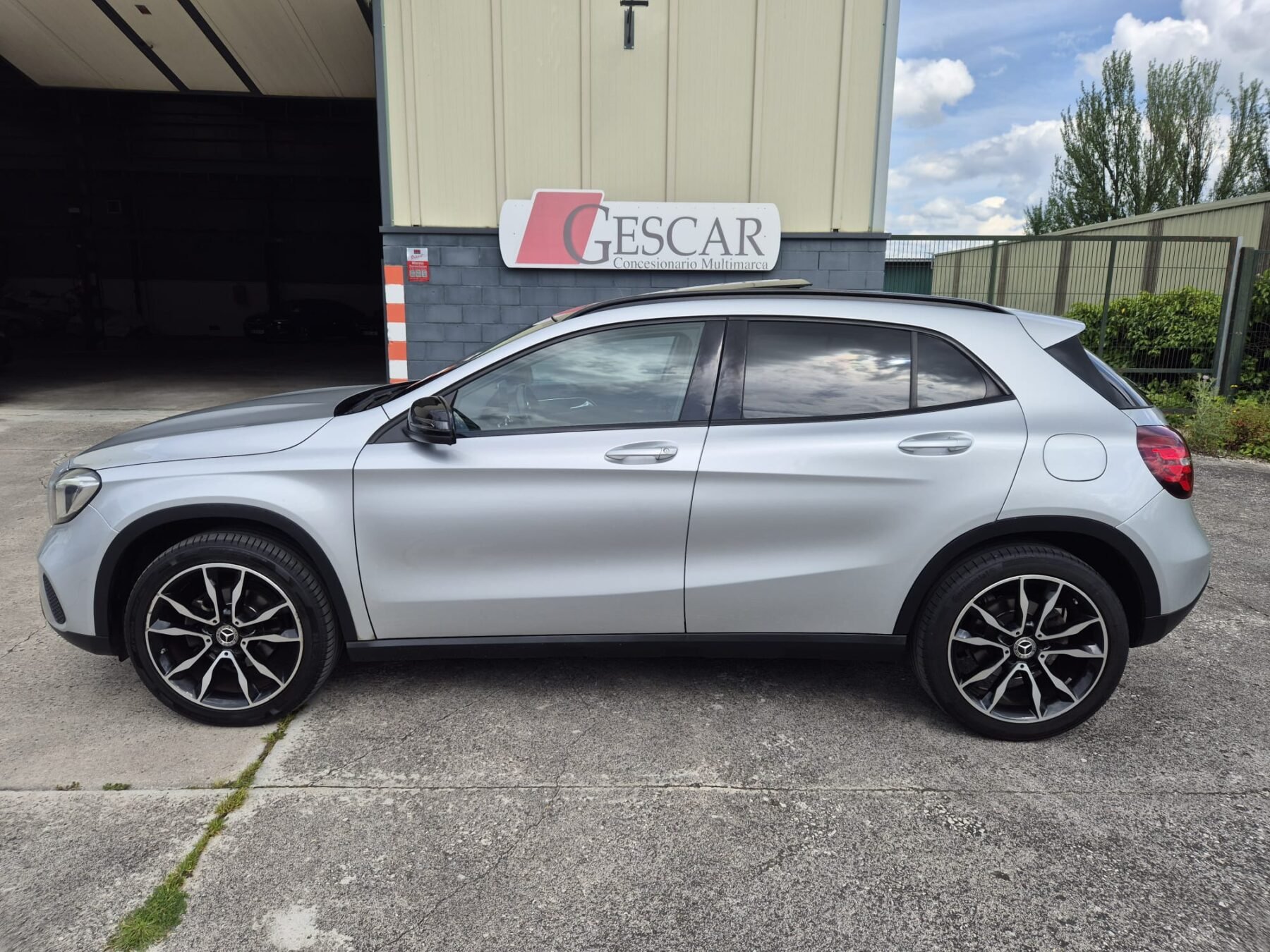 MERCEDES-BENZ GLA GLA 180 SPORT 