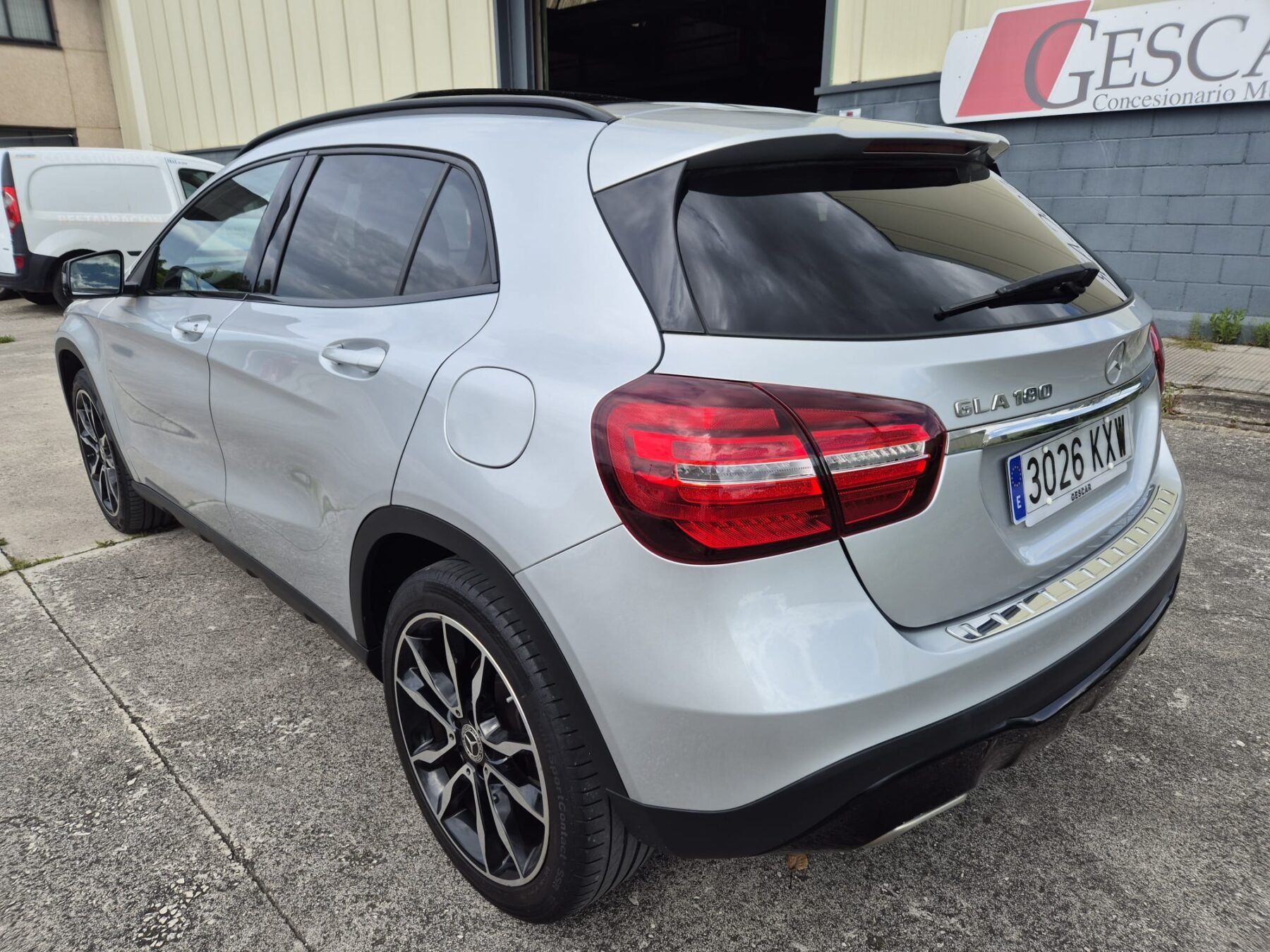 MERCEDES-BENZ GLA GLA 180 SPORT 