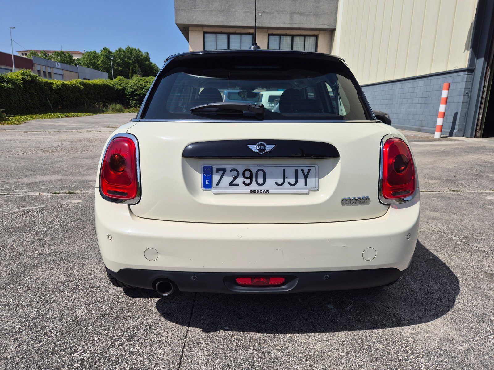 MINI COOPER 5 PUERTAS 136cv