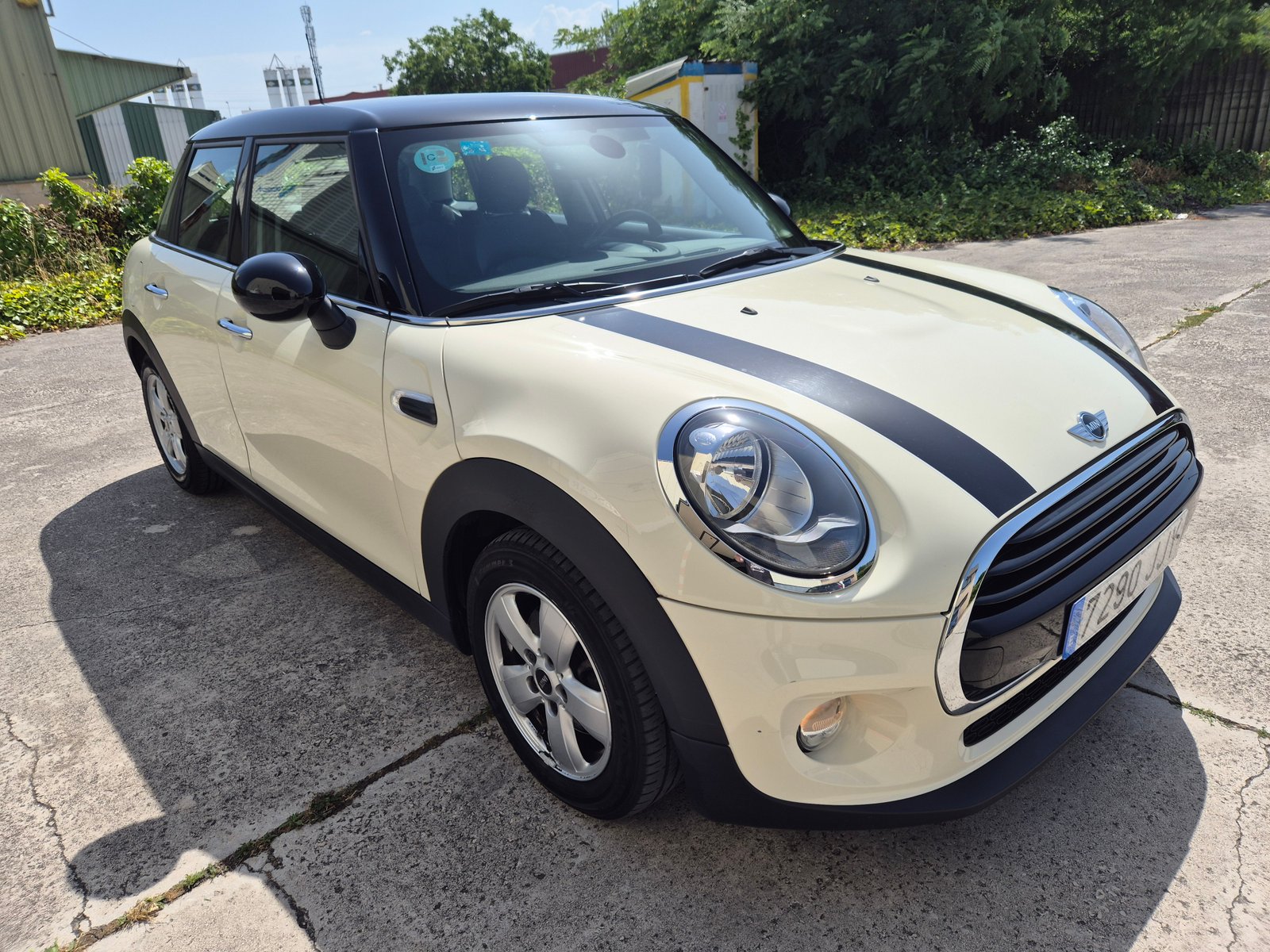 MINI COOPER 5 PUERTAS 136cv