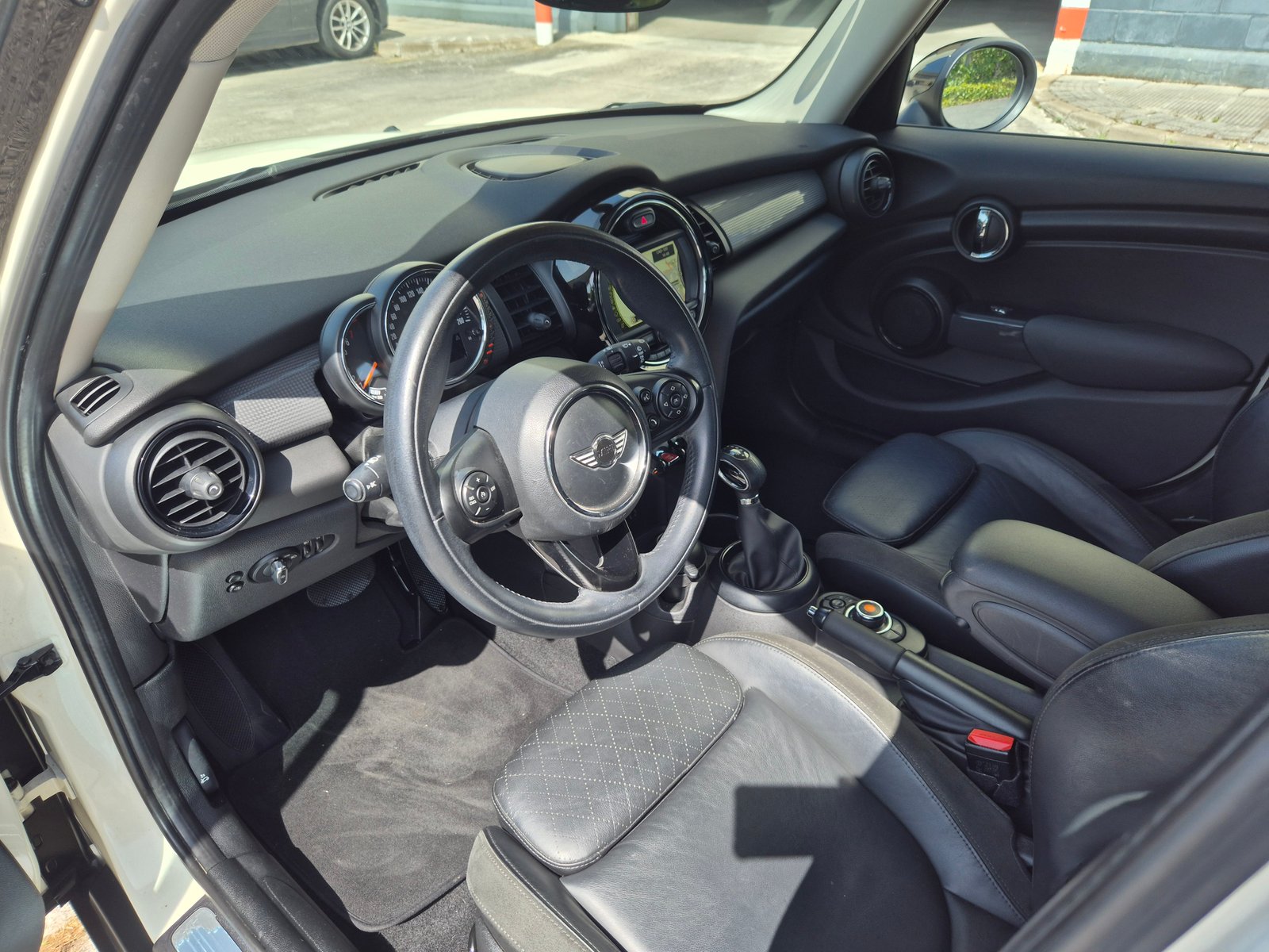 MINI COOPER 5 PUERTAS 136cv