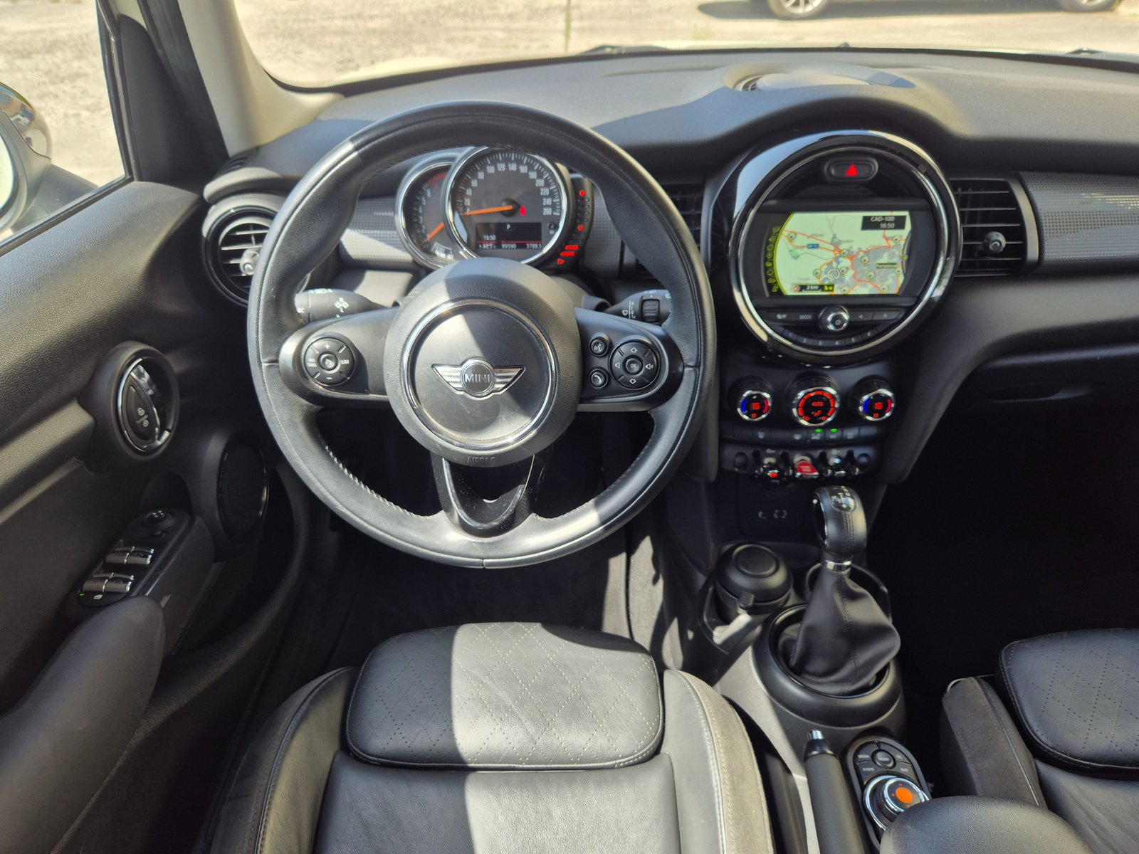 MINI COOPER 5 PUERTAS 136cv