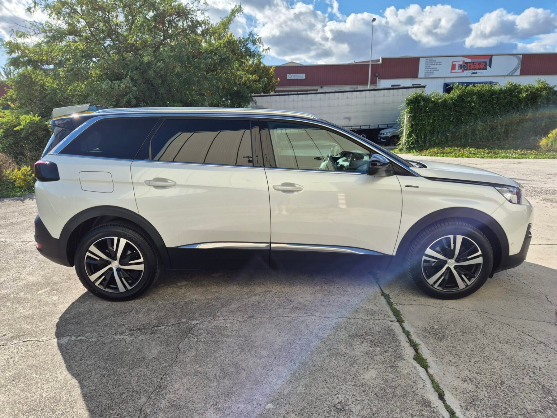 PEUGEOT 5008 GT LINE 7 PLAZAS 1.5HDI 130CV