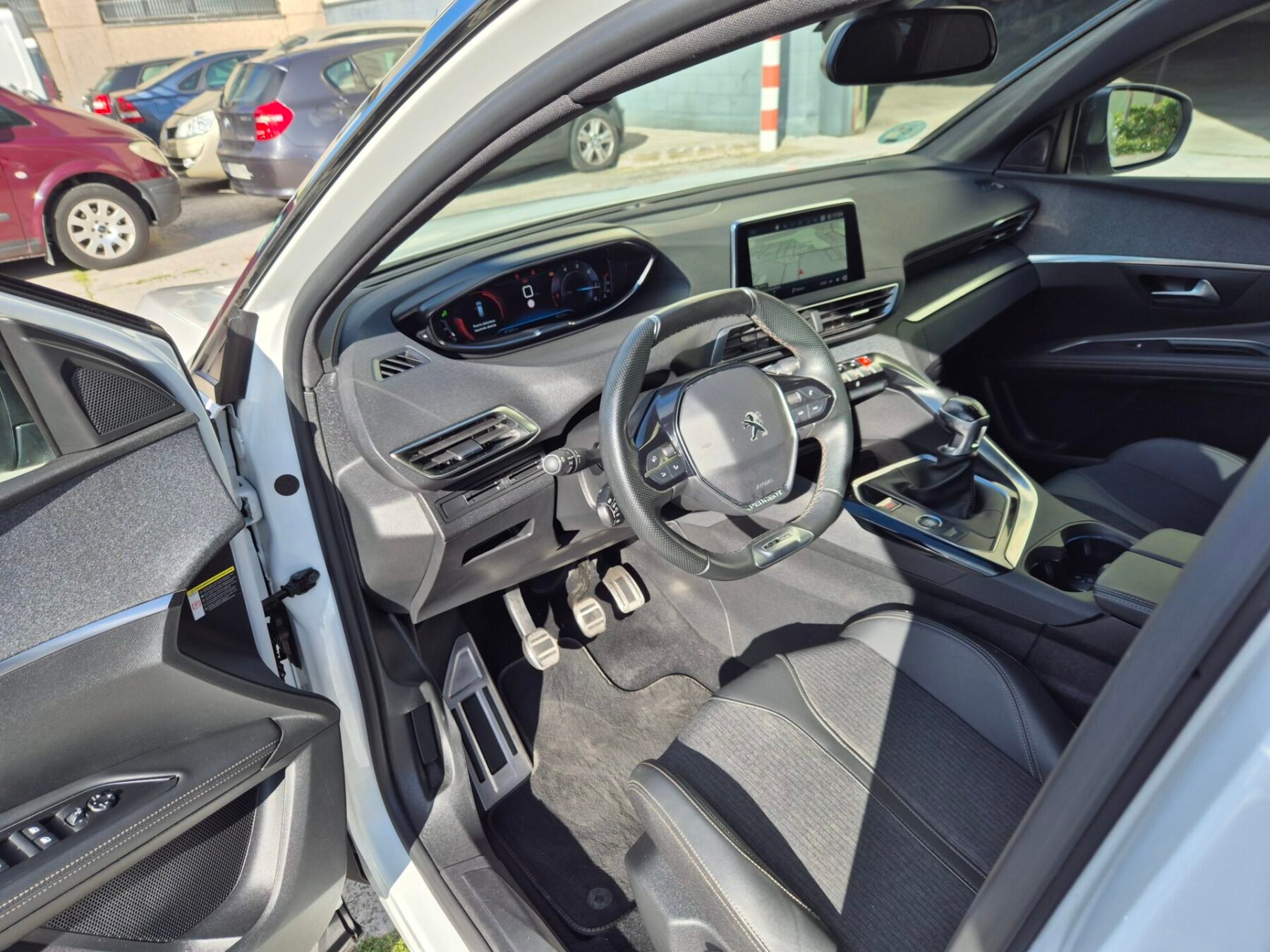 PEUGEOT 5008 GT LINE 7 PLAZAS 1.5HDI 130CV