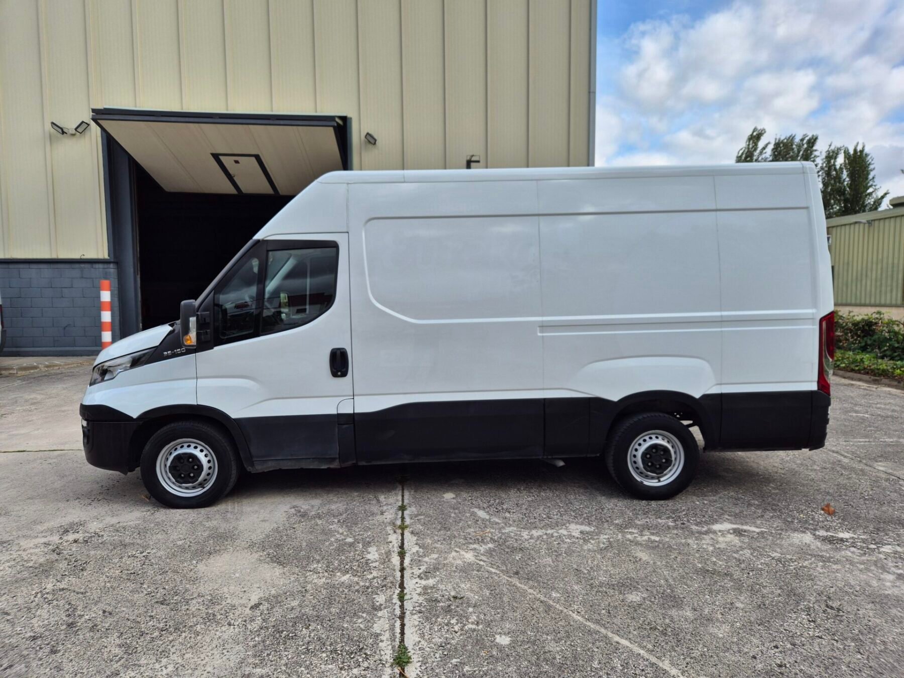 IVECO DAILY DAILY 2.3TD 156CV L2 H2 MANUAL