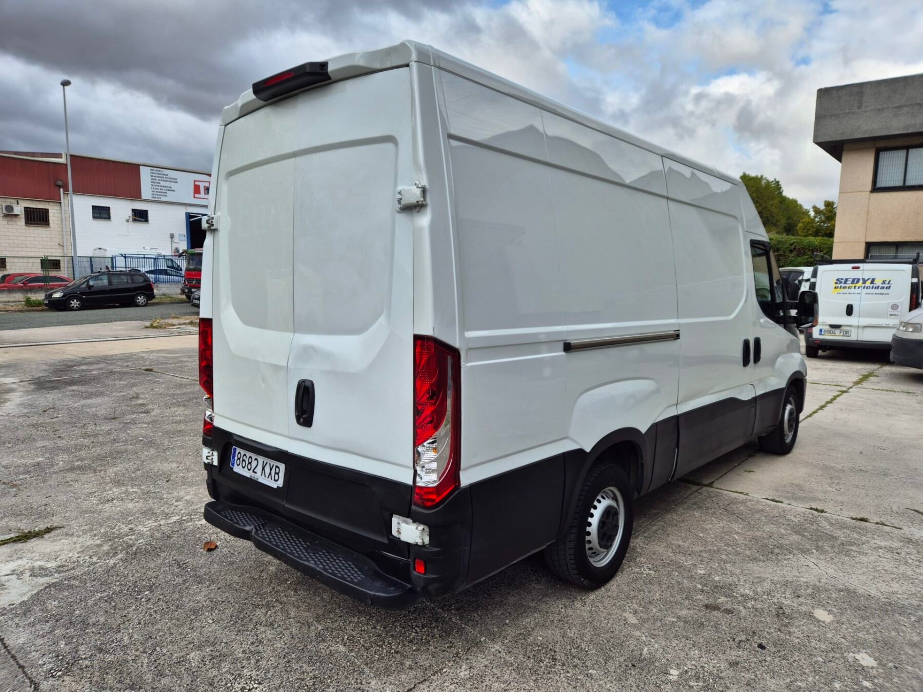 IVECO DAILY DAILY 2.3TD 156CV L2 H2 MANUAL