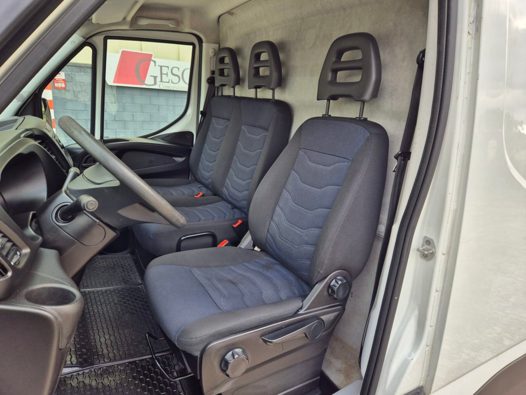 IVECO DAILY DAILY 2.3TD 156CV L2 H2 MANUAL