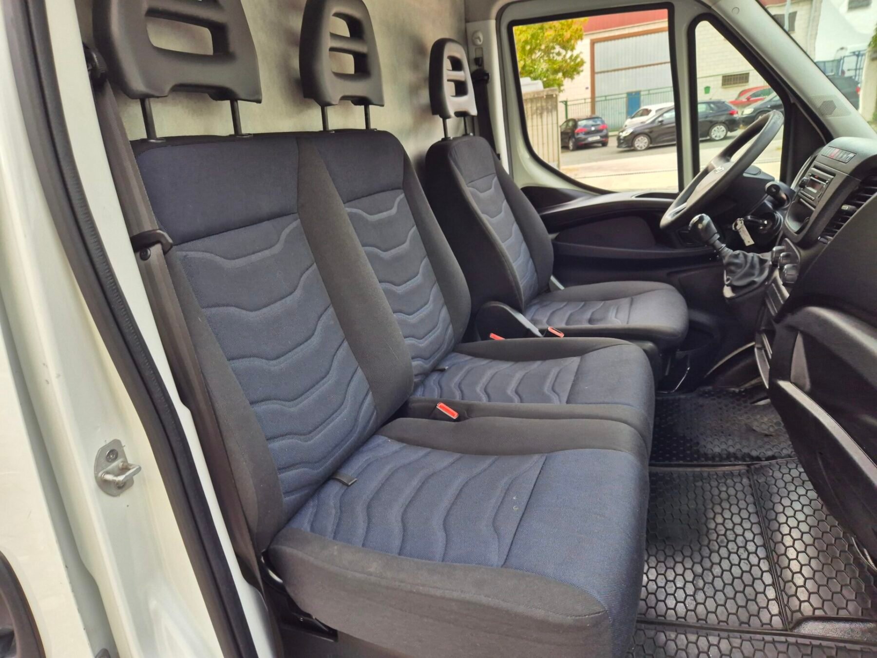 IVECO DAILY DAILY 2.3TD 156CV L2 H2 MANUAL