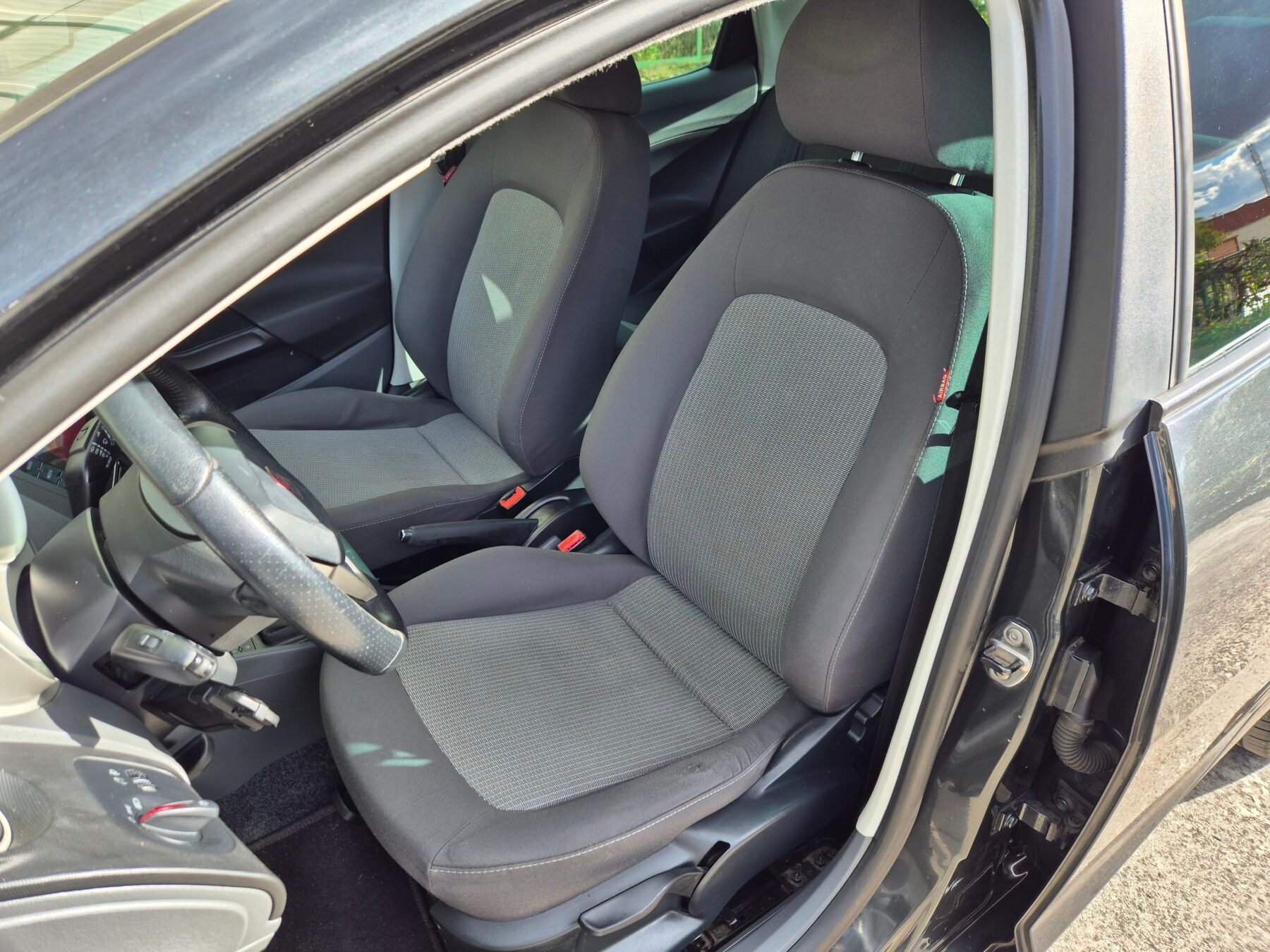 SEAT IBIZA 1.6tdi 90cv 5 puertas