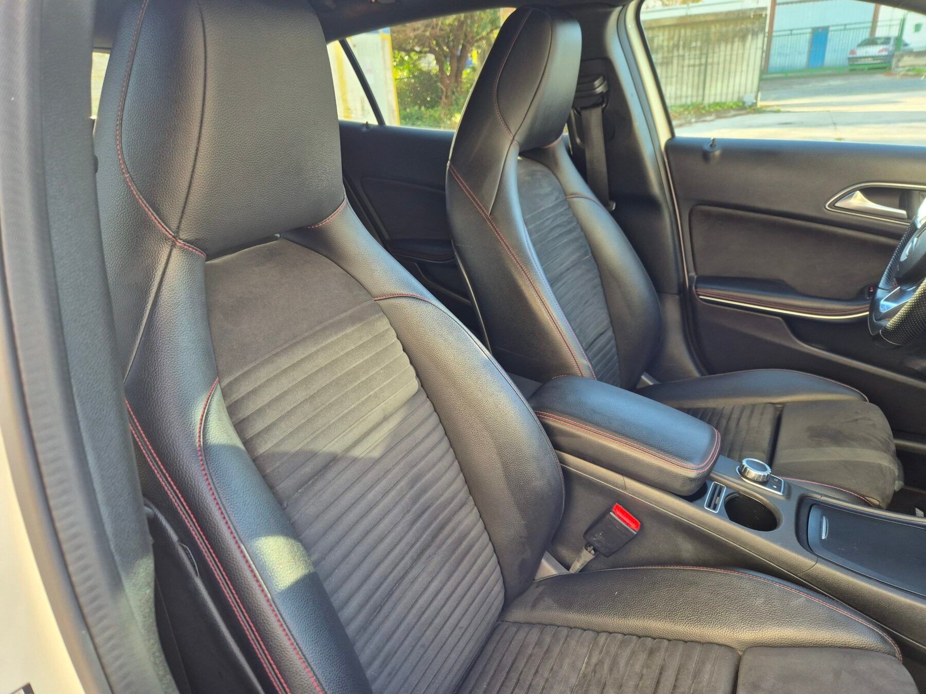 MERCEDES-BENZ GLA GLA 220D AMG 177cv 