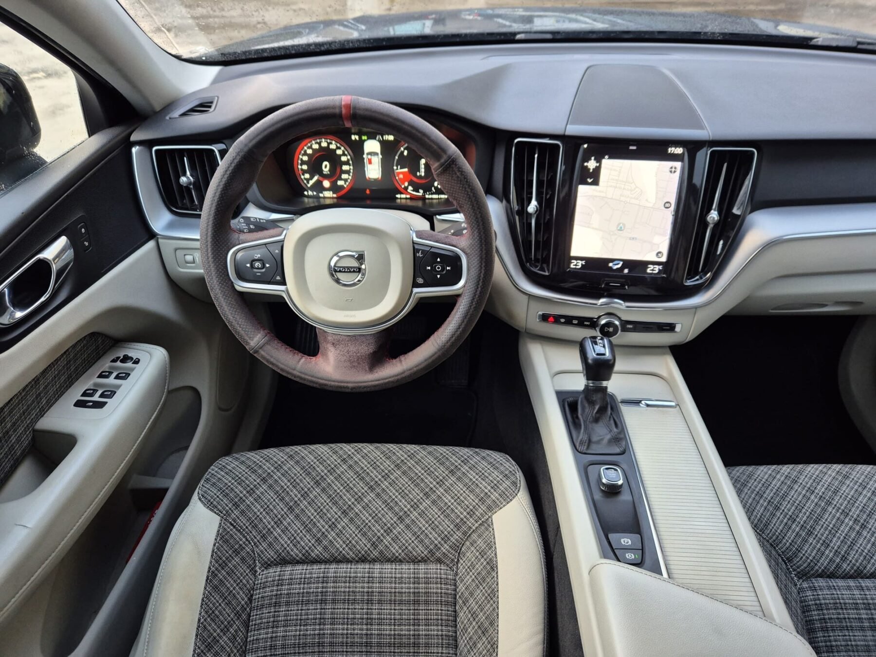 VOLVO XC60 XC60 D4 AWD 190cv