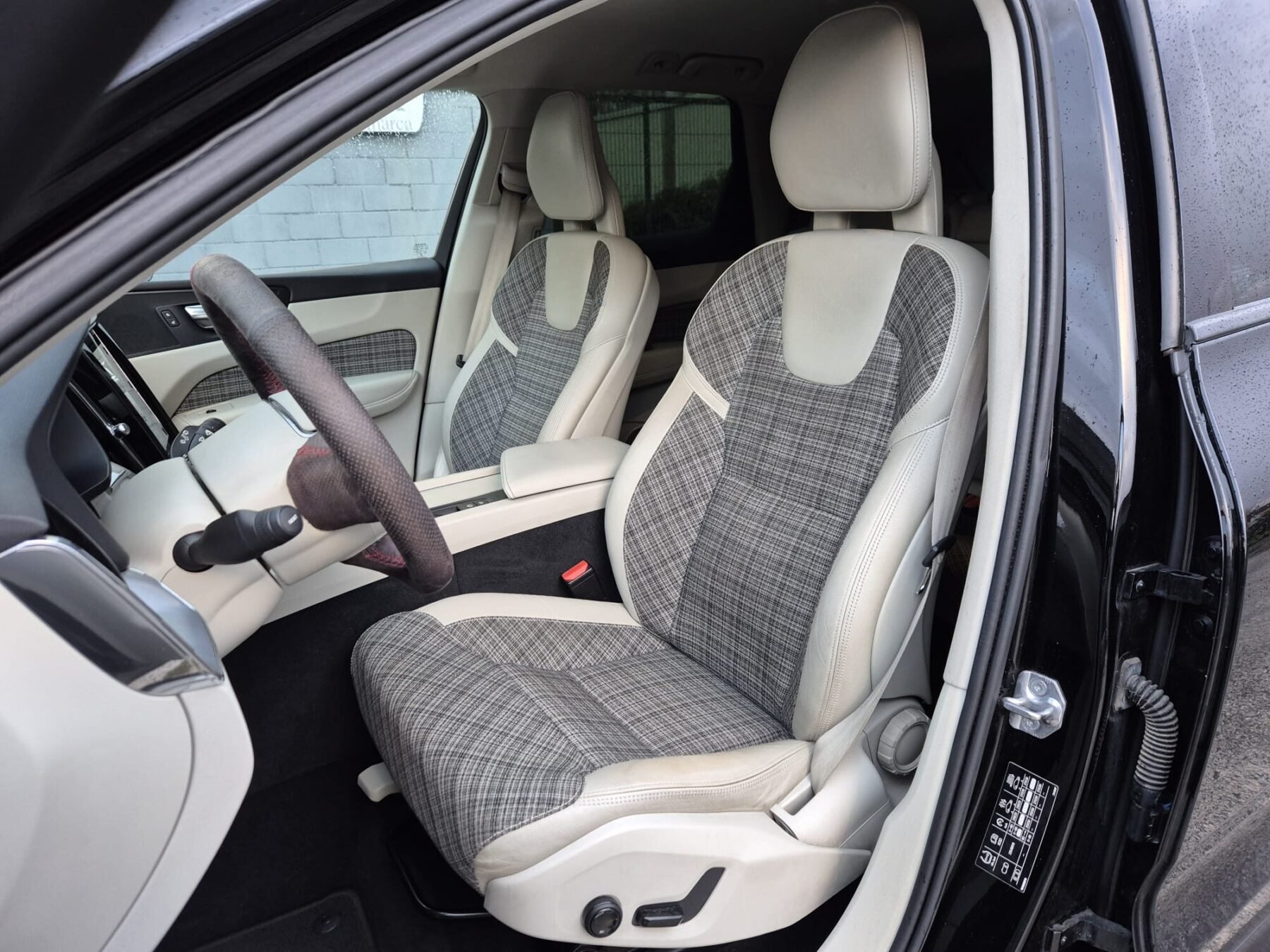 VOLVO XC60 XC60 D4 AWD 190cv