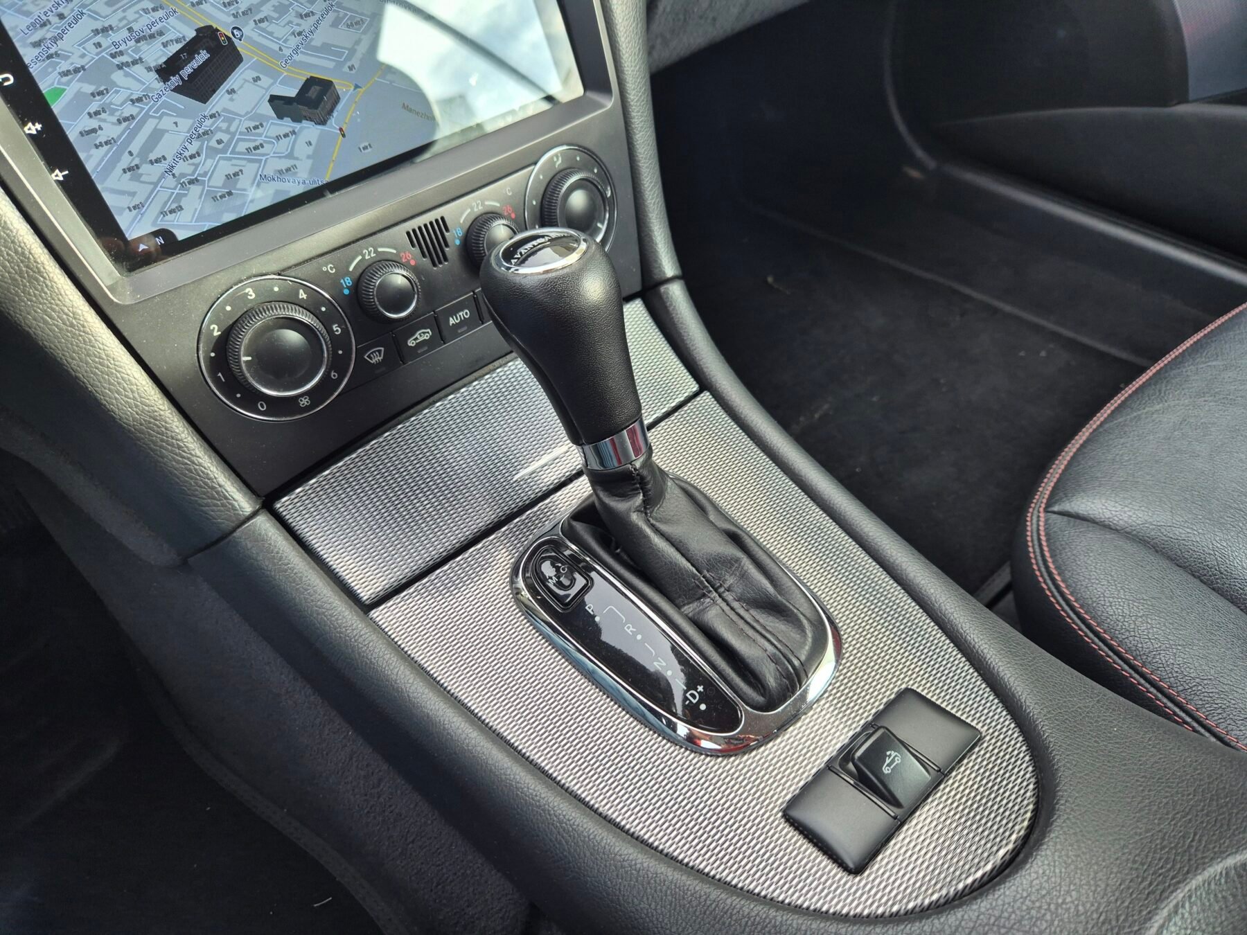 MERCEDES-BENZ CLASE C CLK 320 218cv