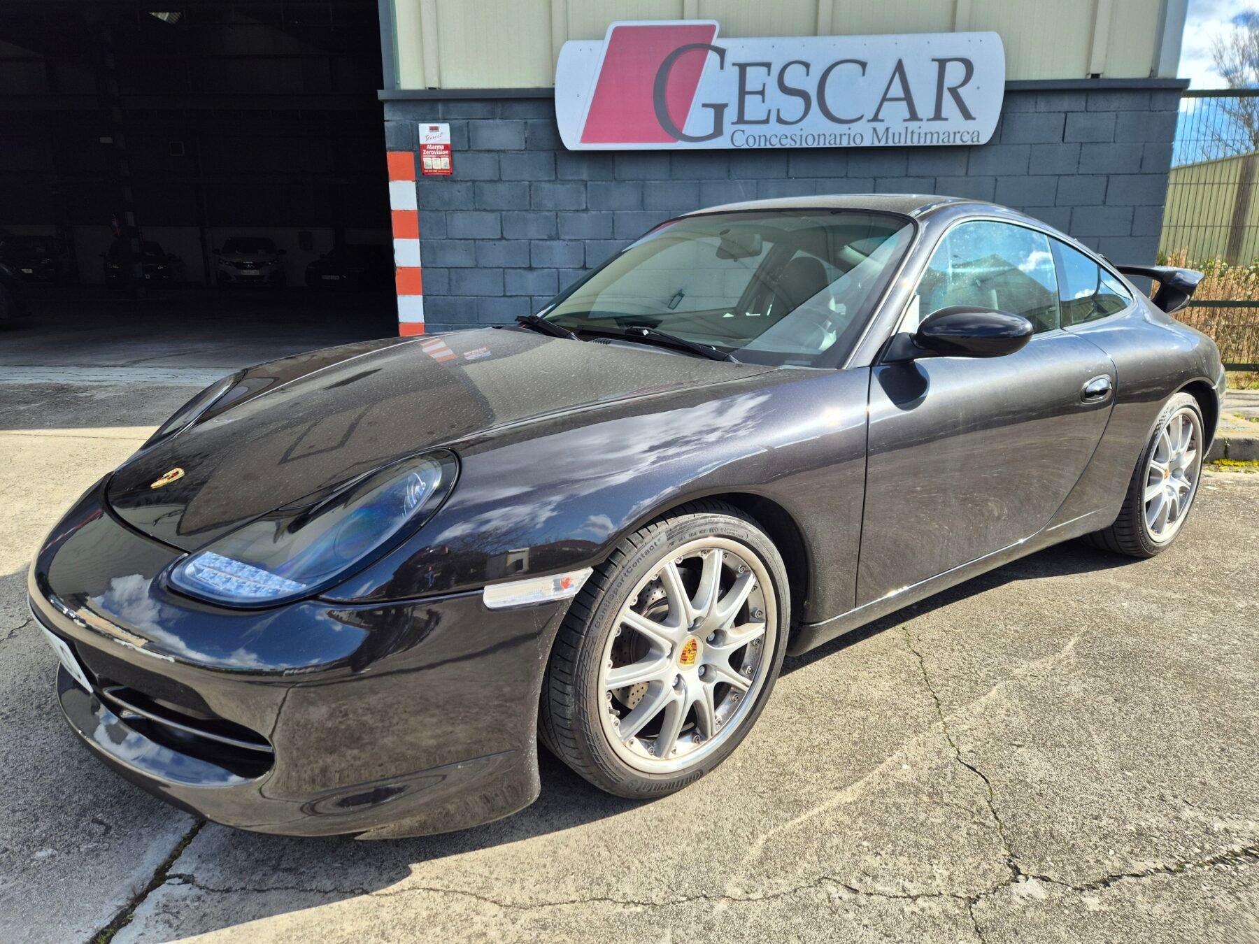 PORSCHE 911 911 CARRERA COUPE