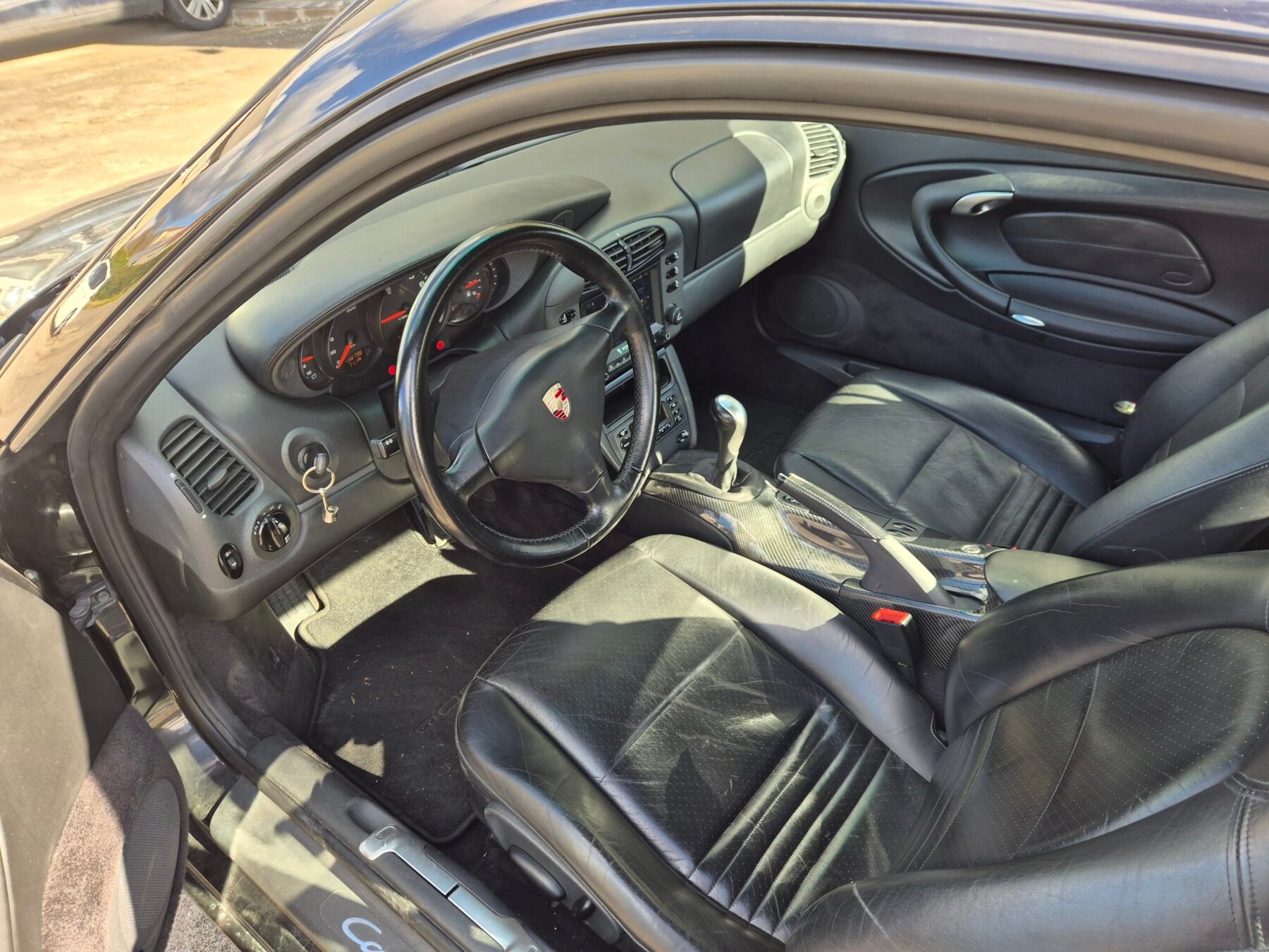 PORSCHE 911 911 CARRERA COUPE