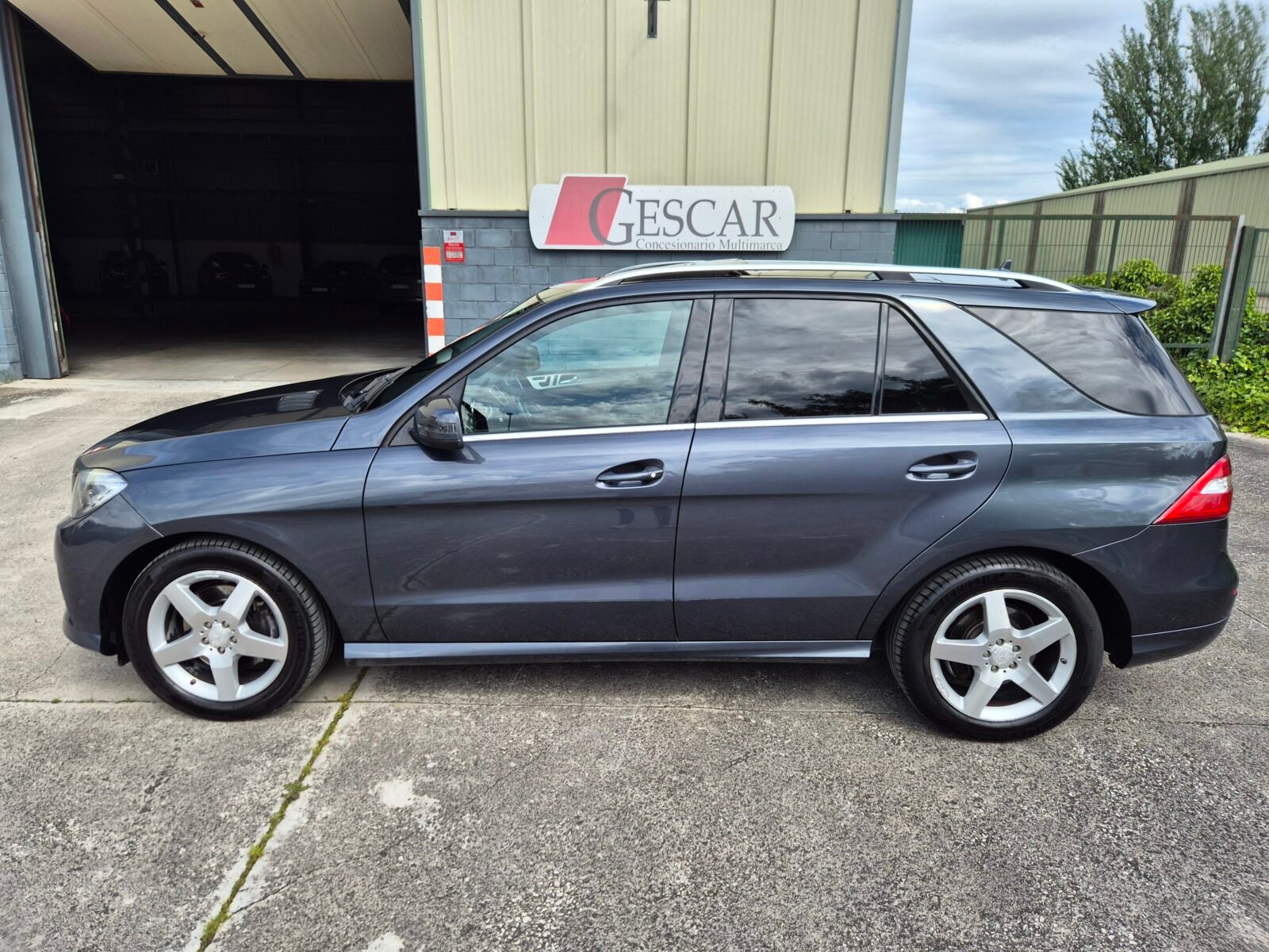 MERCEDES-BENZ ML ML 350 4MATIC 258cv AMG