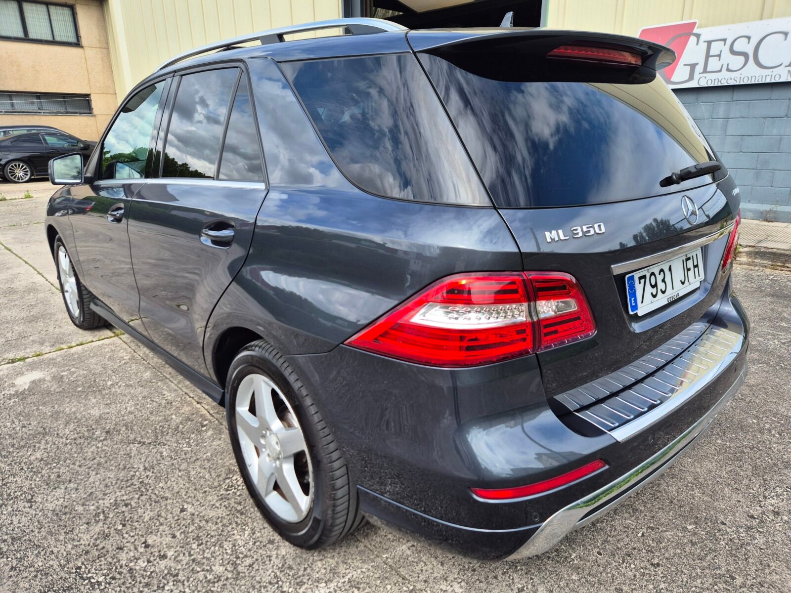 MERCEDES-BENZ ML ML 350 4MATIC 258cv AMG