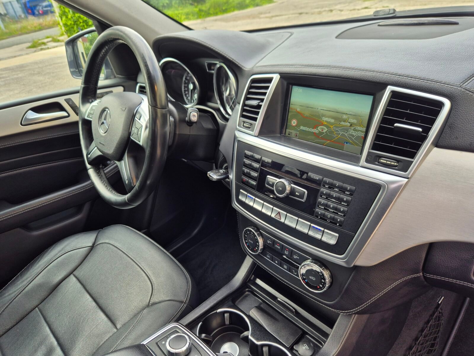 MERCEDES-BENZ ML ML 350 4MATIC 258cv AMG