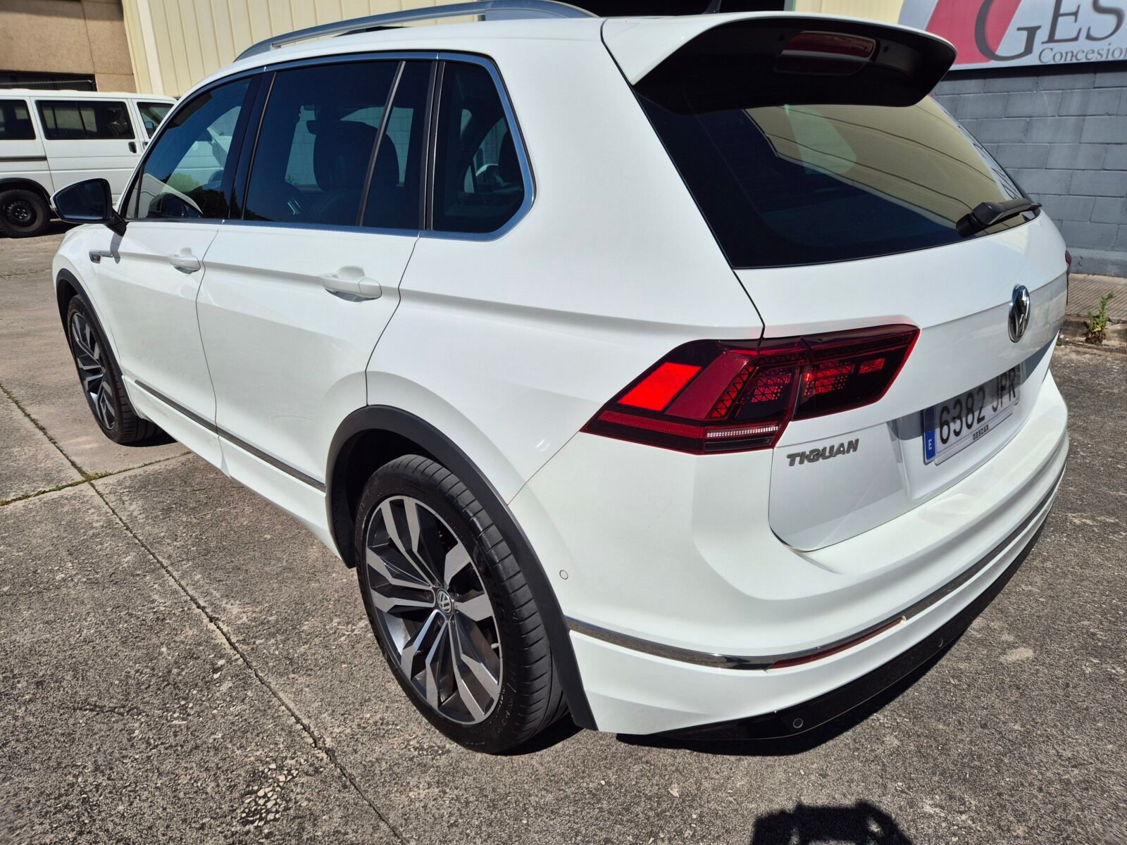 VOLKSWAGEN TIGUAN R LINE 2.0tdi 150cv 4MOTION