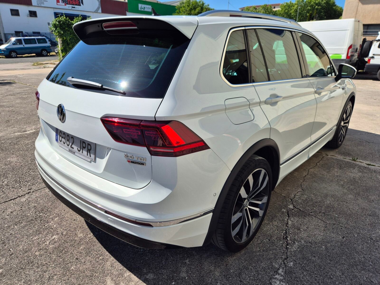 VOLKSWAGEN TIGUAN R LINE 2.0tdi 150cv 4MOTION