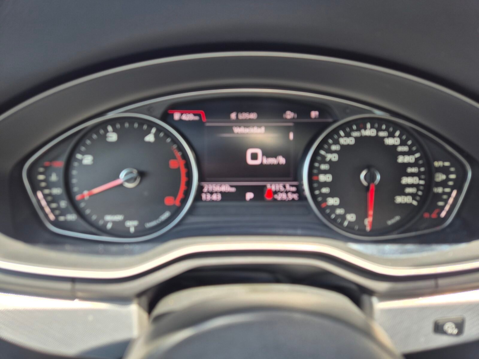 AUDI A4 AVANT S LINE BLACK LINE 2.0tdi 