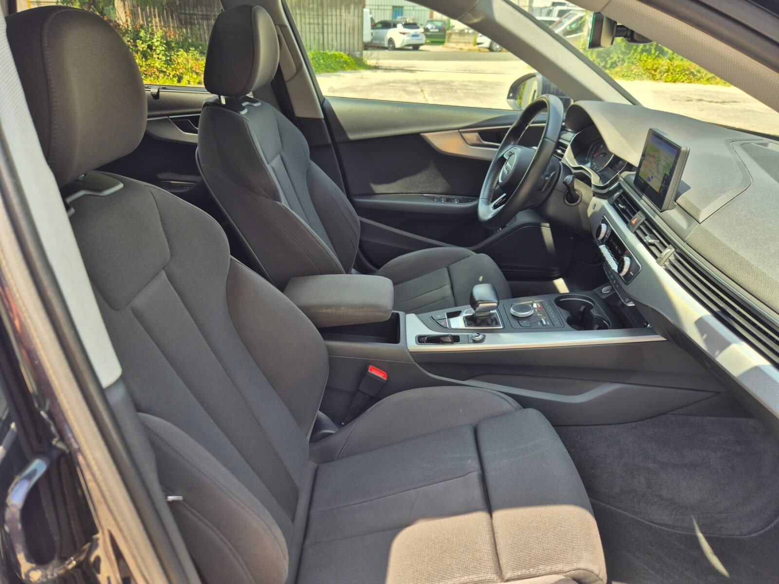 AUDI A4 AVANT S LINE BLACK LINE 2.0tdi 