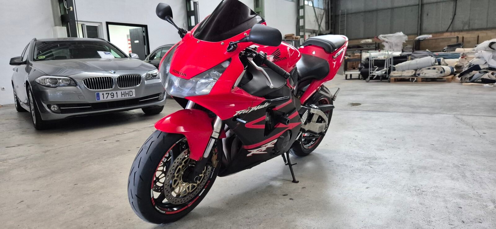 HONDA CBR 900RR 954