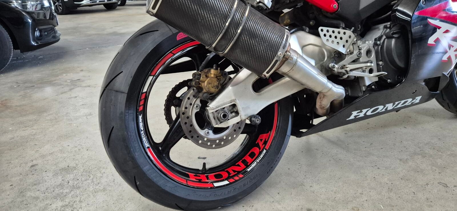 HONDA CBR 900RR 954