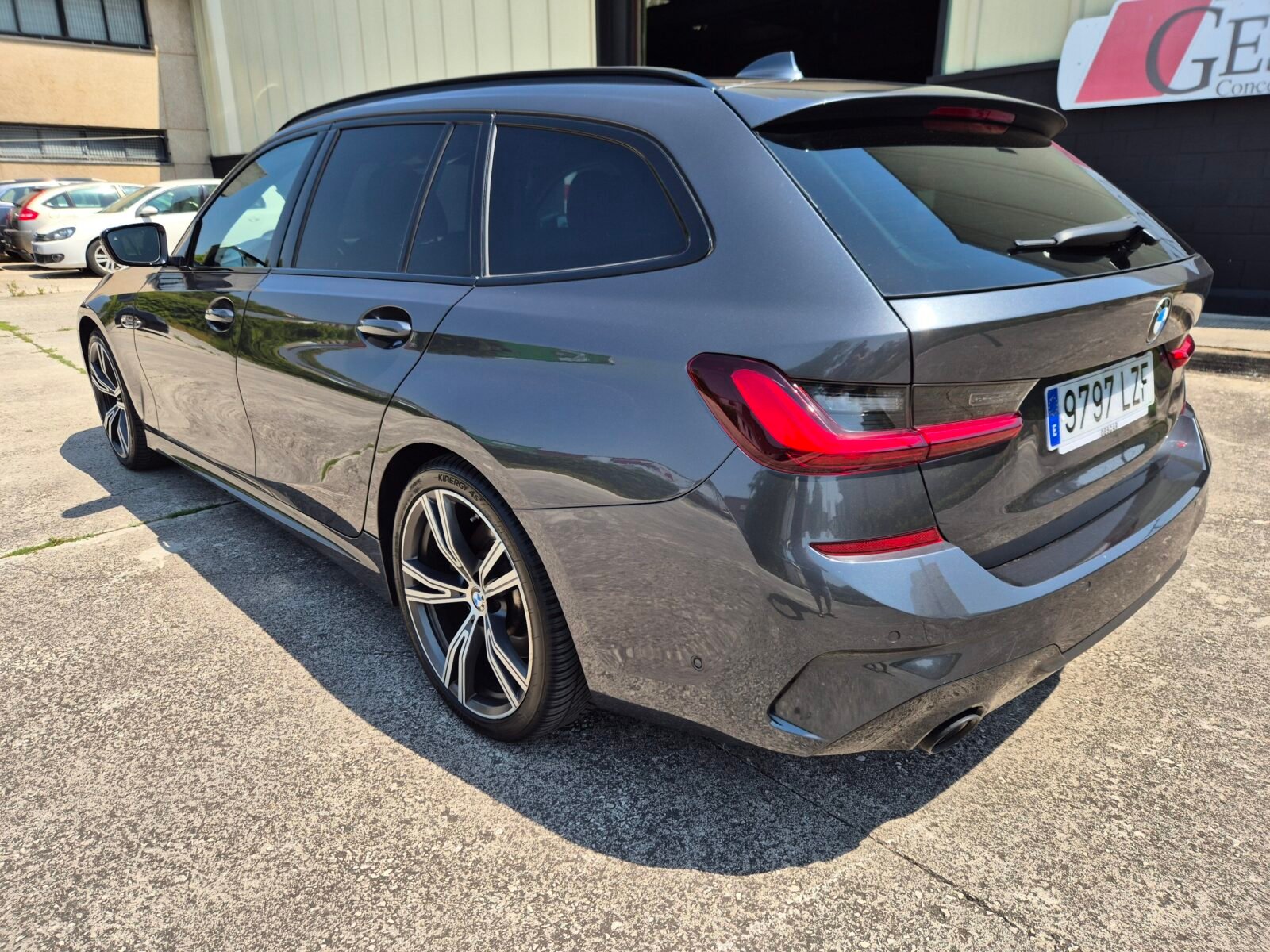 BMW Serie 3 330d HIBRIDO XDRIVE PACK M 