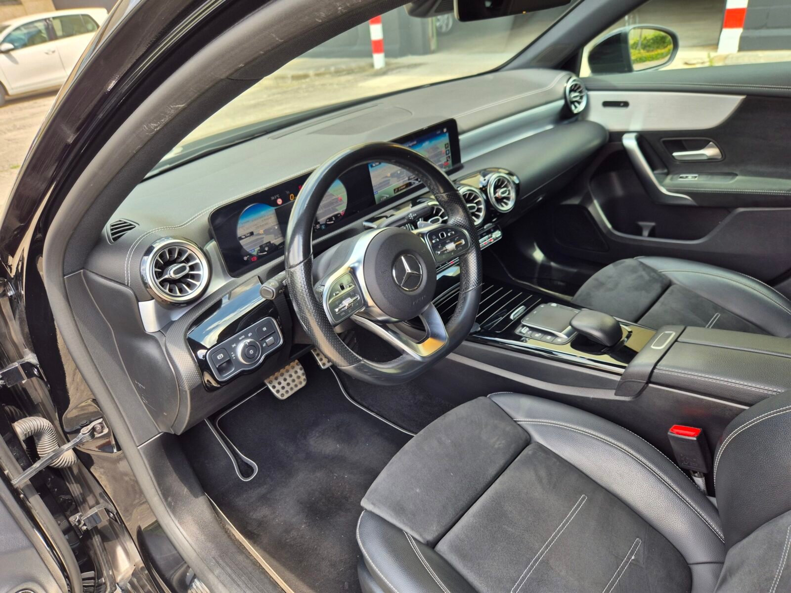 MERCEDES-BENZ CLASE A A 200D 150cv AMG 