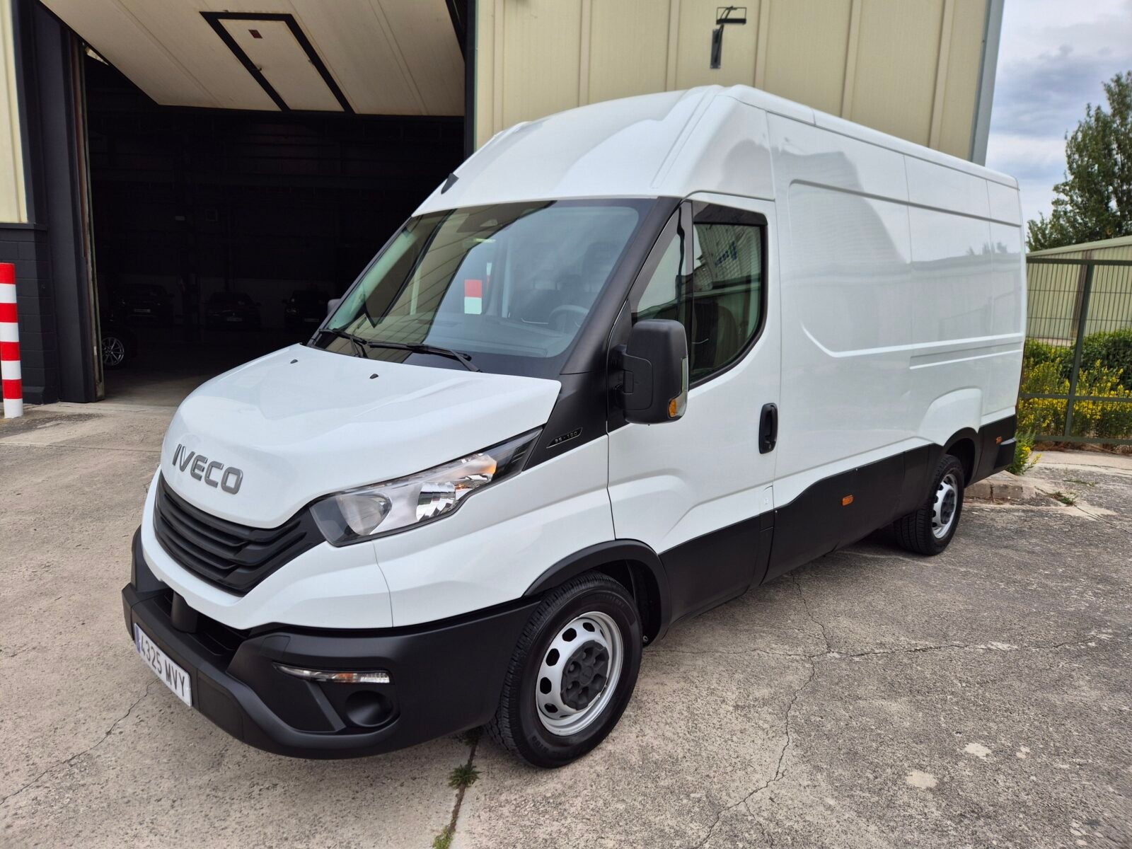 IVECO DAILY 35s 16v L2 H2 156cv 