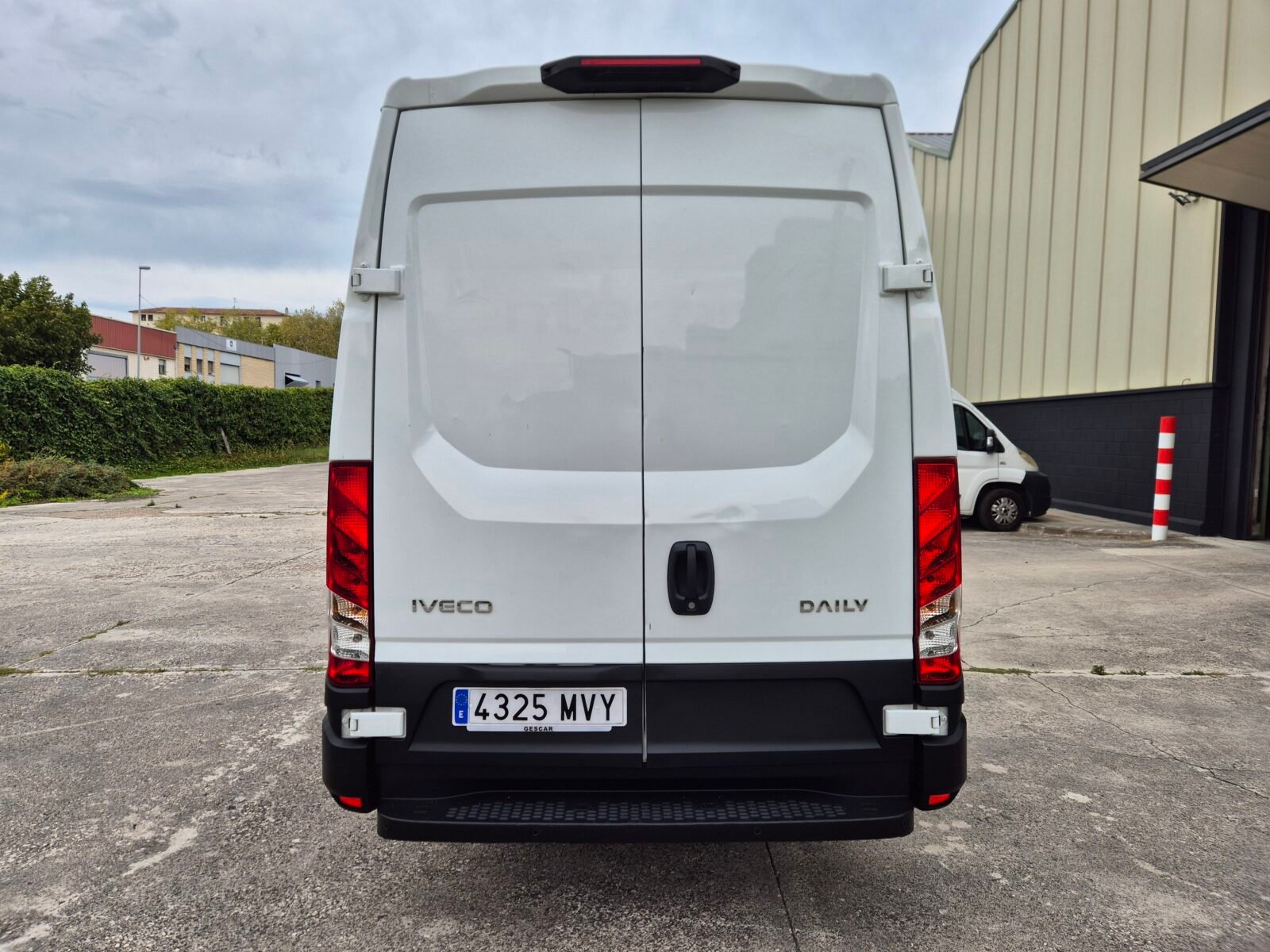 IVECO DAILY 35s 16v L2 H2 156cv 