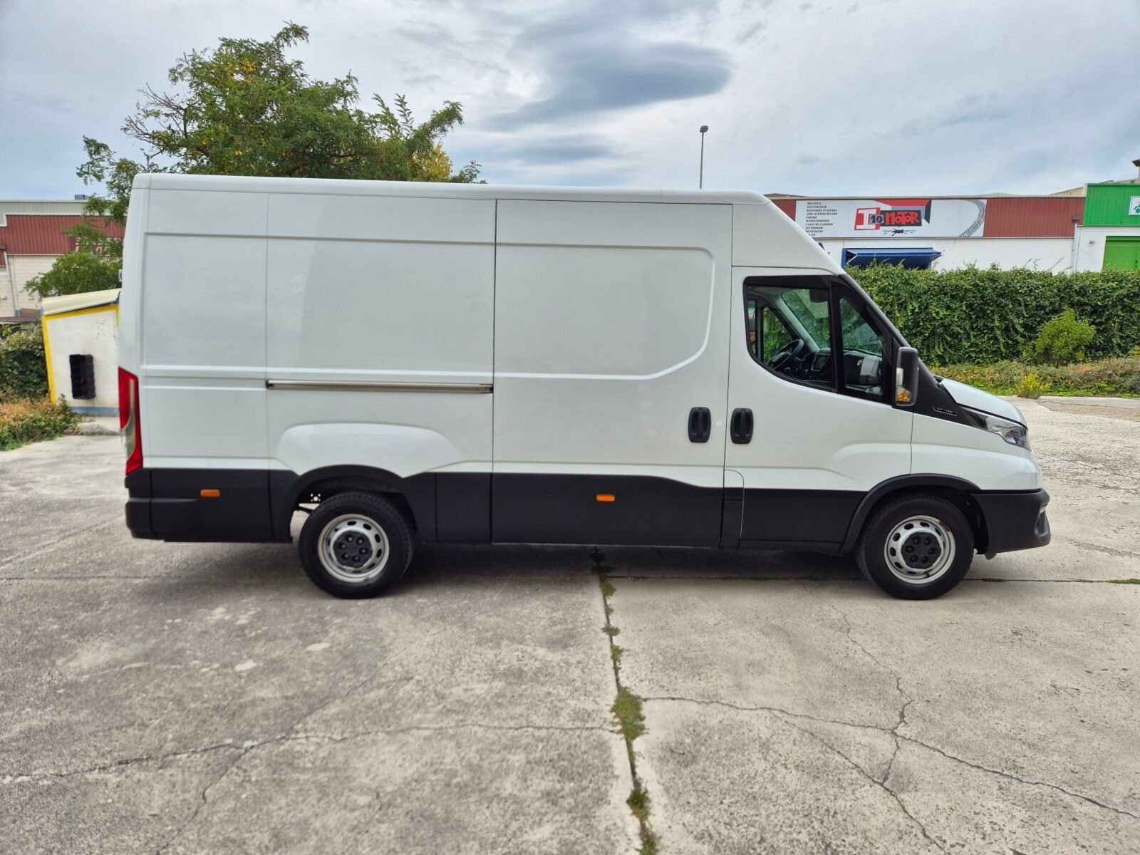 IVECO DAILY 35s 16v L2 H2 156cv 