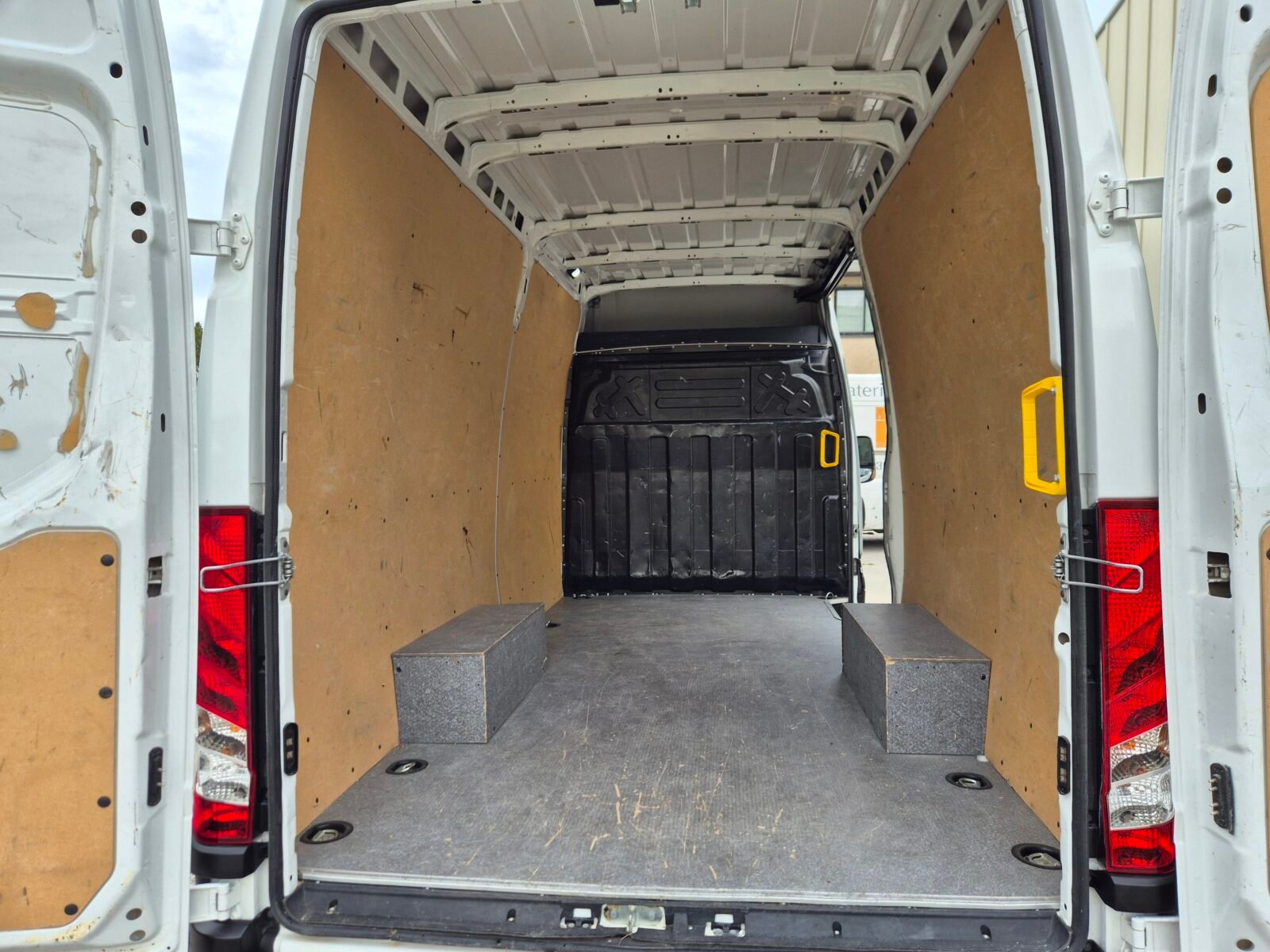 IVECO DAILY 35s 16v L2 H2 156cv 