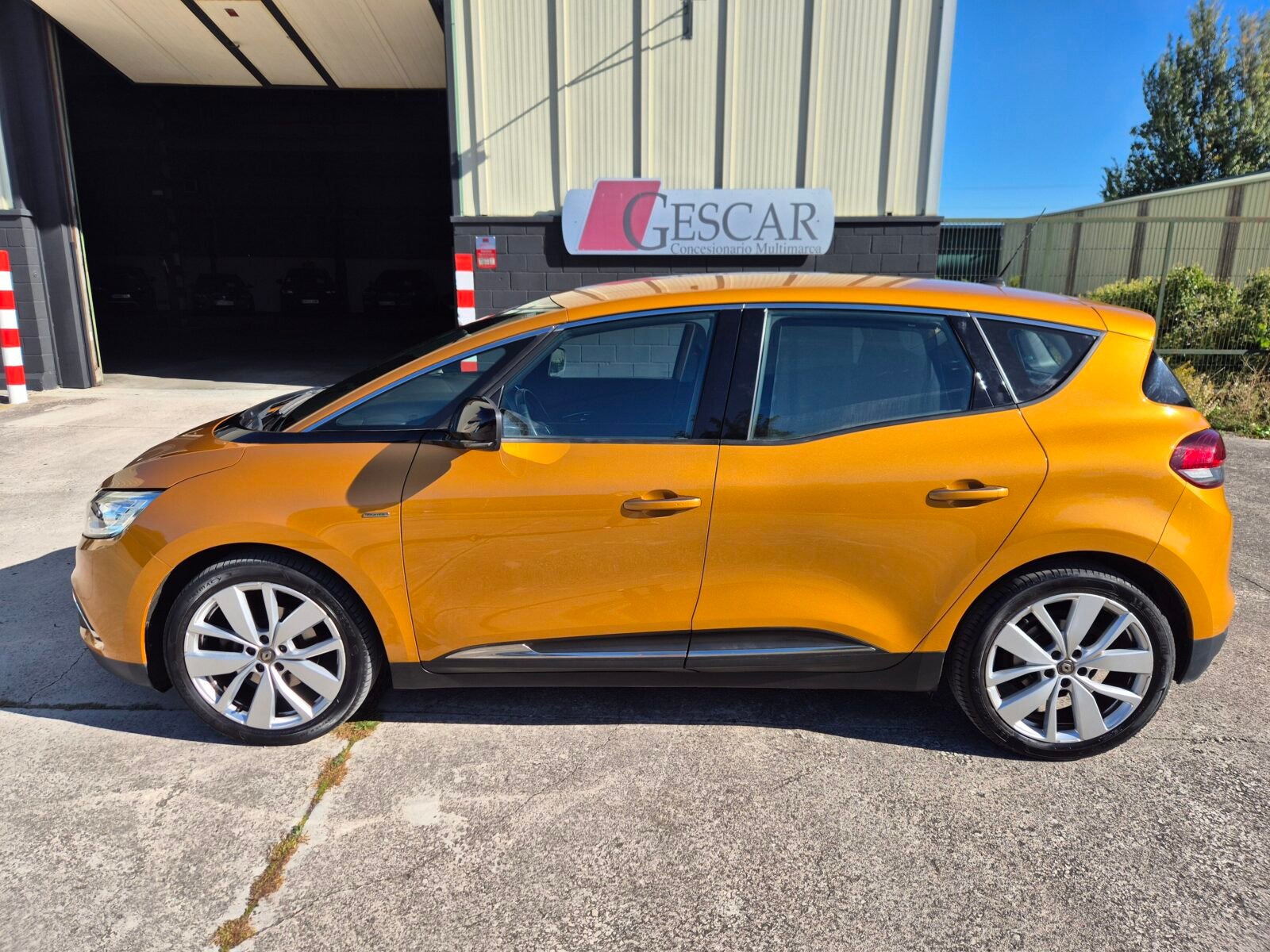 RENAULT SCENIC 1.4i 140cv LIMITED 