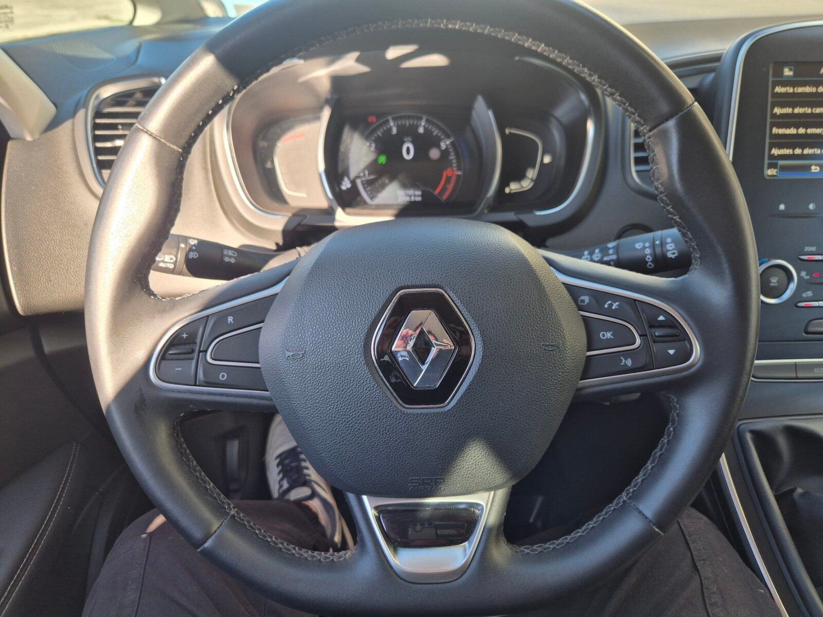 RENAULT SCENIC 1.4i 140cv LIMITED 